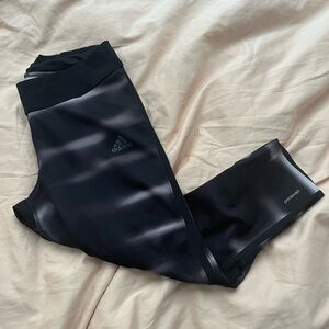 ADIDAS Gray & Black Pattern Capris